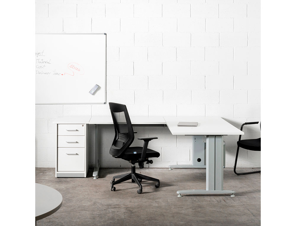 QUADRO BRANCO ROCADA LACADO MAGNETICO MOLDURA ALUMINIO COM CANTOS 100X200 CM