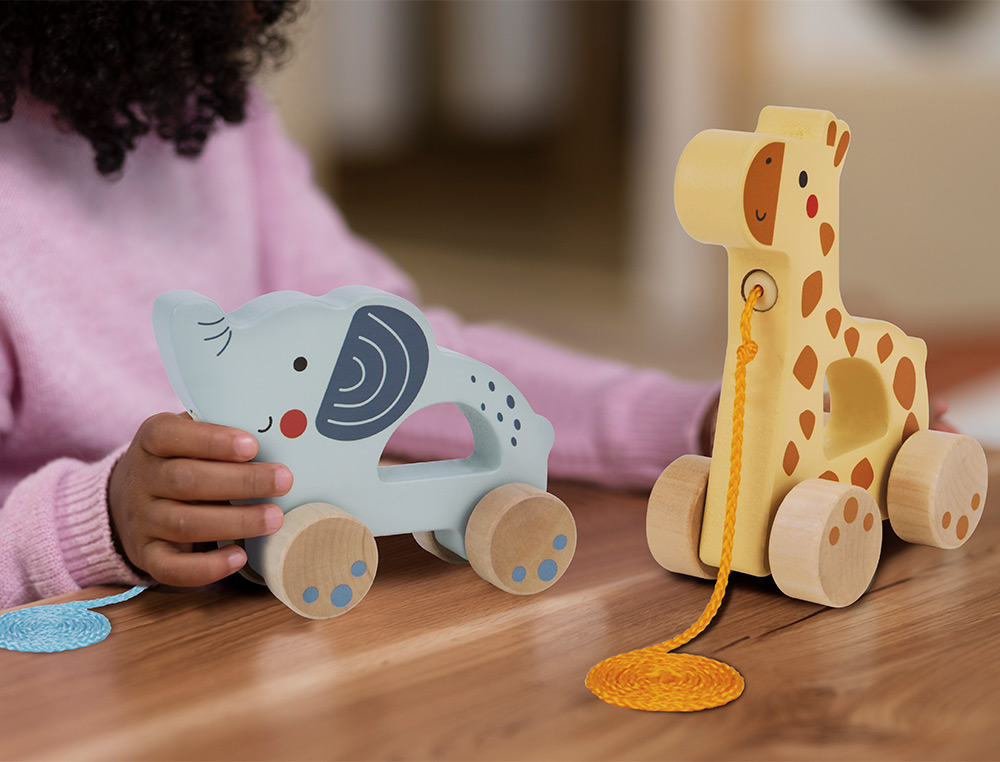 JOGO INFANTIL IMAGINOVO MADEIRA ELEFANTE PARA ARRASTAR COM RODAS +12 MESES 13,4X10X5,4CM