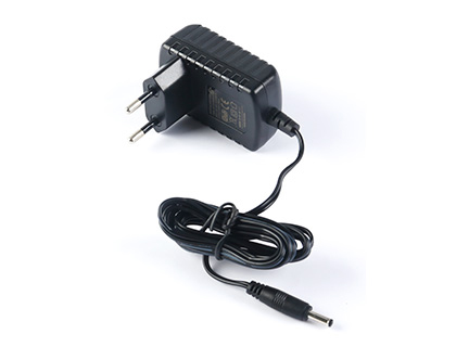 ADAPTADOR Q-CONNECT DE CORRENTE PARA MODELO KF14521 100-240V50/60HZ 0.3A