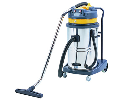 ASPIRADOR INDUSTRIAL Q-CONNECT 70L 2000W EM SECO E COM AGUA 102,5X54X60 CMS